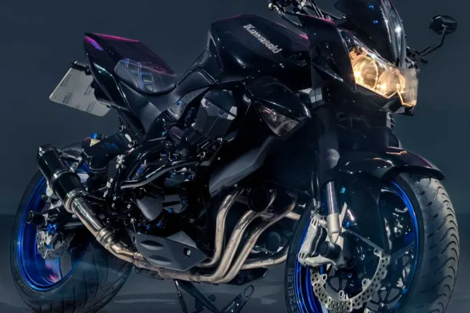 Kawasaki Z1000 Dark