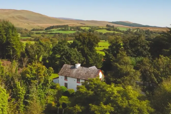Win A Beautiful 3 Bed Kenmare Cottage