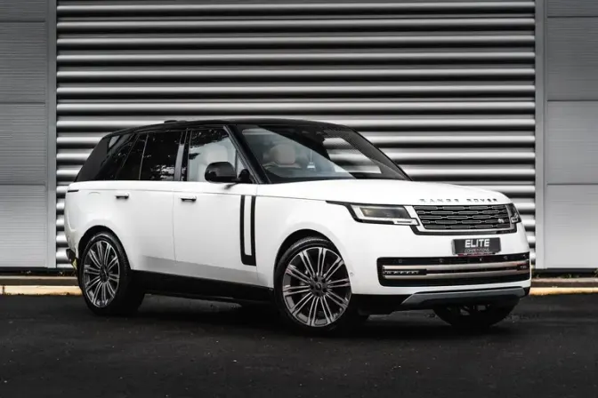 2023 Range Rover + £10,000 Cash