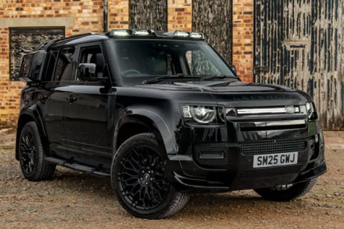 2025 Land Rover Defender 110 X-Dynamic