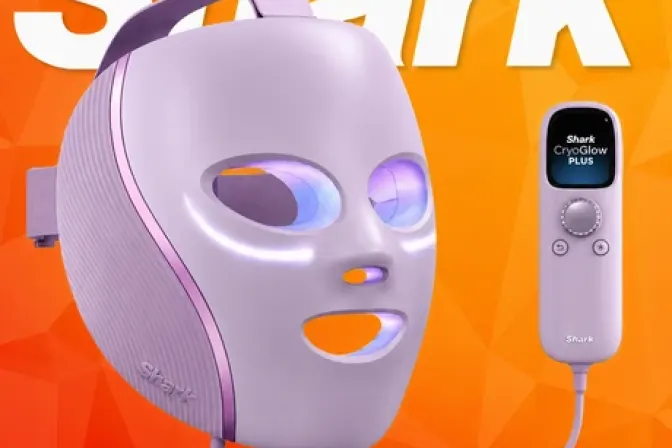 New Shark Cryoglow Plus Wider Coverage LED Light Therapy Face Mask